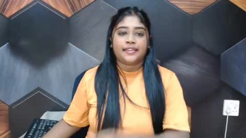 Snapshot of indian_rimmelx chatting on 06-18-26, 06:46 Melz online show from 06-18-26, 06:46
