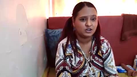 Snapshot of indian_sunshine chatting on 10-17-25, 07:22 indian_sunshine online show from 10-17-25, 07:22