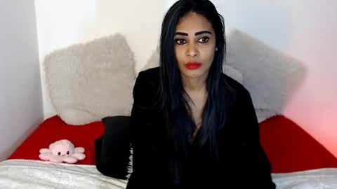 Snapshot of indian_swaggerliciousx chatting on 06-14-26, 10:23 Jazmin online show from 06-14-26, 10:23