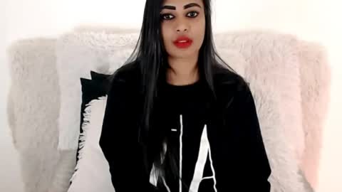 Snapshot of indian_swaggerliciousx chatting on 07-25-26, 03:48 Jazmin online show from 07-25-26, 03:48