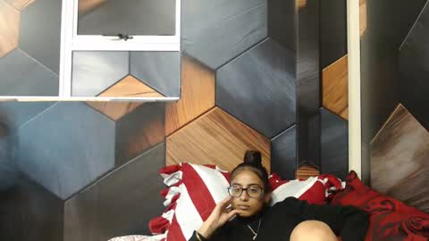 Snapshot of indianarmani chatting on 02-05-25, 09:46 Armani online show from 02-05-25, 09:46