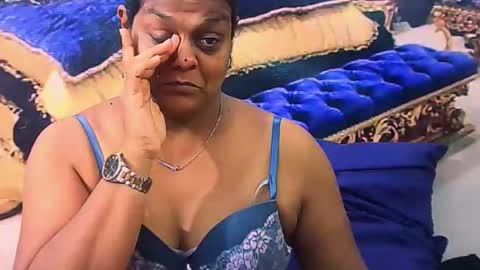 indiancherrypie online show from 02-02-26, 05:39