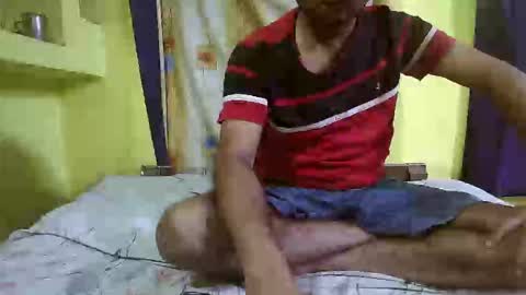 Snapshot of indiancumking chatting on 02-26-25, 01:53 inindiancumking online show from 02-26-25, 01:53
