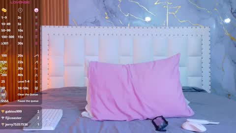 LITTLE AINHOA  online show from 02-14-26, 08:05