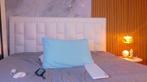 LITTLE AINHOA  online show from 04-03-26, 07:23