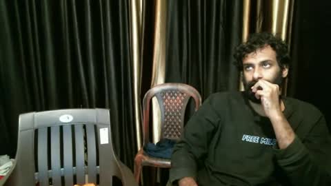 Snapshot of indianh chatting on 12-19-24, 08:23 indian hairy online show from 12-19-24, 08:23