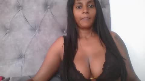Snapshot of indianjasmin chatting on 12-03-24, 04:47 priya online show from 12-03-24, 04:47