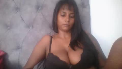 Snapshot of indianjasmin chatting on 12-04-24, 06:11 priya online show from 12-04-24, 06:11