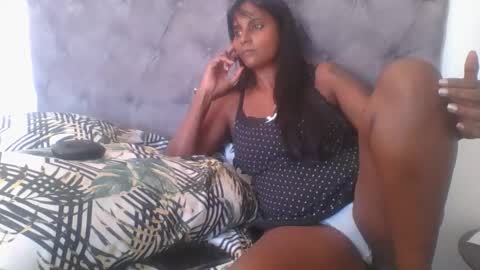 Snapshot of indianjasmin chatting on 01-14-25, 08:52 priya online show from 01-14-25, 08:52