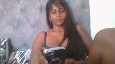 Snapshot of indianjasmin chatting on 01-30-25, 06:24 priya online show from 01-30-25, 06:24