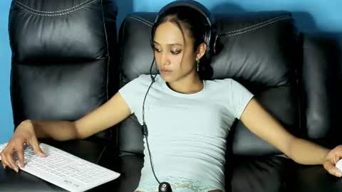 indiankatexoxo online show from 07-25-26, 05:32