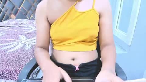 Snapshot of indiankittey chatting on 07-10-26, 05:15 indiankittey online show from 07-10-26, 05:15