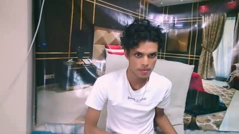 Snapshot of indianlipstickluna chatting on 07-15-26, 05:40 Bradz online show from 07-15-26, 05:40