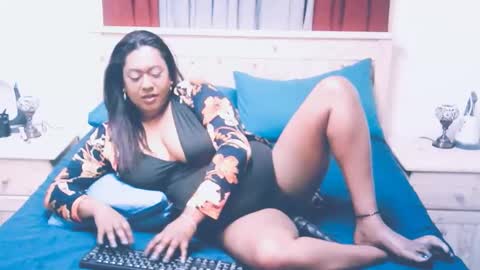 Amy online show from 09-25-25, 08:23