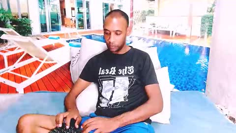 Snapshot of indianmagicmike69 chatting on 02-01-26, 05:11 indianmagicmike69 online show from 02-01-26, 05:11