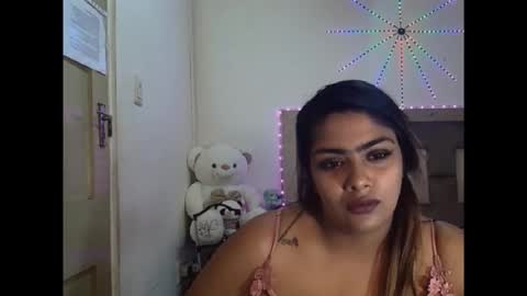 indianpeaches4u online show from 04-12-26, 05:56