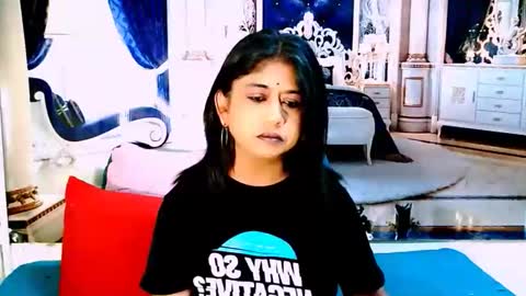 Mika online show from 01-06-26, 06:17