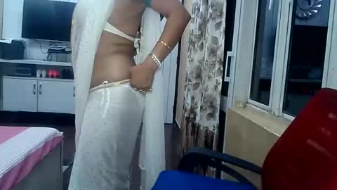 Radha online show from 03-25-26, 08:37