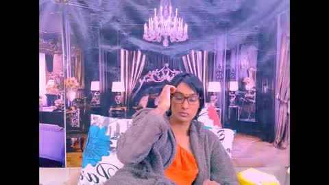 Snapshot of indianrebel4u2luv chatting on 06-11-26, 12:32 indianrebel4u2luv online show from 06-11-26, 12:32