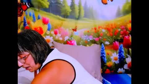 indianroxy27 online show from 04-15-26, 07:54