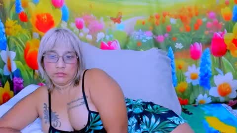 indianroxy27 online show from 06-28-26, 12:27