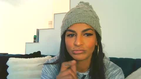 Snapshot of indiansavage1 chatting on 06-14-26, 06:04 rani online show from 06-14-26, 06:04