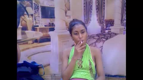 indiansexybutt4u2luv online show from 02-27-26, 06:35