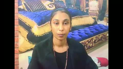Snapshot of indiansexybutt4u2luv chatting on 06-27-26, 05:45 indiansexybutt4u2luv online show from 06-27-26, 05:45