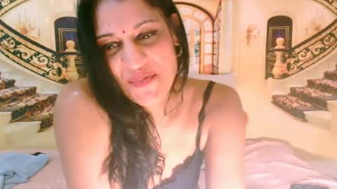 Snapshot of indiansexysmyle chatting on 07-15-26, 01:33 Azi online show from 07-15-26, 01:33