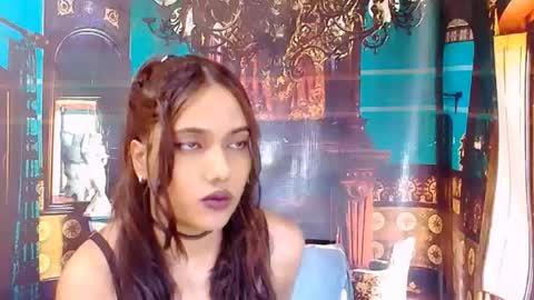 Snapshot of indianskies chatting on 06-17-26, 06:27 Sky online show from 06-17-26, 06:27