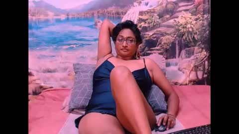 Snapshot of indianspicy69 chatting on 02-13-25, 07:21 Shreya online show from 02-13-25, 07:21