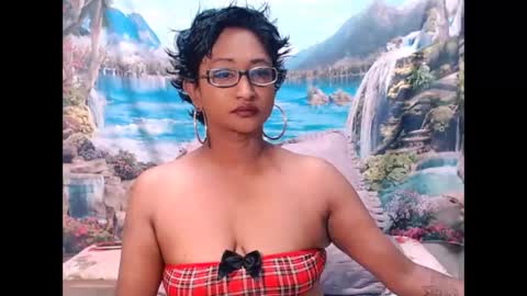 Snapshot of indianspicy69 chatting on 03-02-25, 06:30 Shreya online show from 03-02-25, 06:30