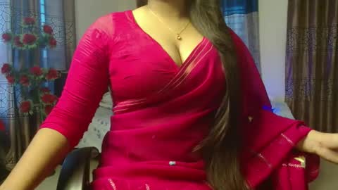 Snapshot of indiantina chatting on 09-09-25, 11:32 tina online show from 09-09-25, 11:32