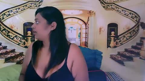 Snapshot of indianyummy chatting on 02-19-25, 12:57 Kajol online show from 02-19-25, 12:57