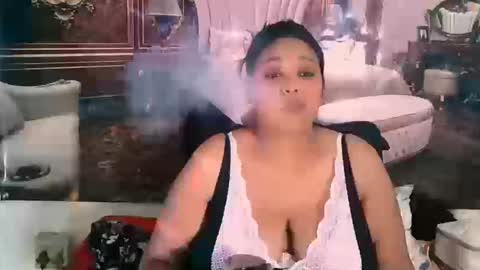 Snapshot of indianyummy chatting on 10-21-25, 05:08 Kajol online show from 10-21-25, 05:08