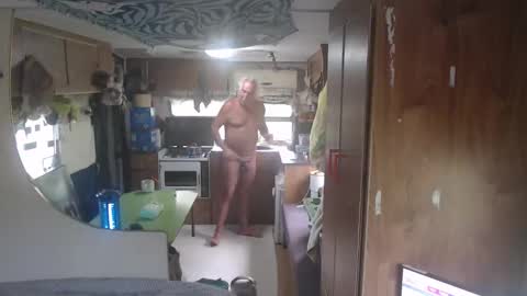 indieapenut online show from 04-12-26, 10:04