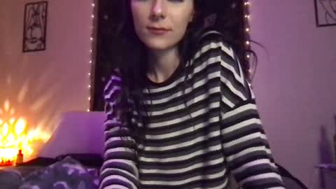 Indigo Bay online show from 01-12-25, 07:32