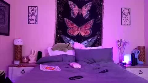 Indigo Bay online show from 04-14-26, 04:51