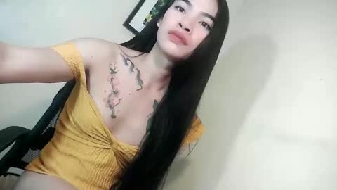 Snapshot of indra_mae chatting on 05-08-26, 07:52 Mae online show from 05-08-26, 07:52