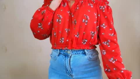 Inessa online show from 05-19-26, 02:23