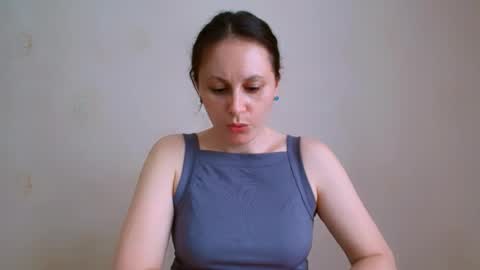 Inessa online show from 05-20-26, 01:06