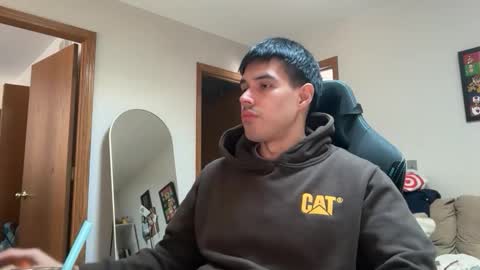 Lucas online show from 12-21-25, 06:04