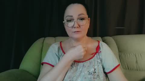 Snapshot of infinity_loveliness chatting on 06-21-26, 09:56 Infinity online show from 06-21-26, 09:56