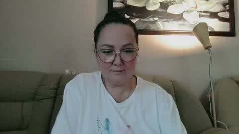 Snapshot of infinity_loveliness chatting on 07-04-26, 06:30 Infinity online show from 07-04-26, 06:30