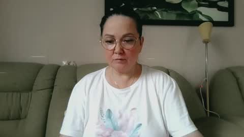 Snapshot of infinity_loveliness chatting on 07-08-26, 06:51 Infinity online show from 07-08-26, 06:51