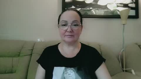 Snapshot of infinity_loveliness chatting on 07-11-26, 07:22 Infinity online show from 07-11-26, 07:22