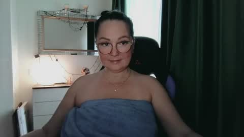 Snapshot of infinity_loveliness chatting on 07-14-26, 07:02 Infinity online show from 07-14-26, 07:02
