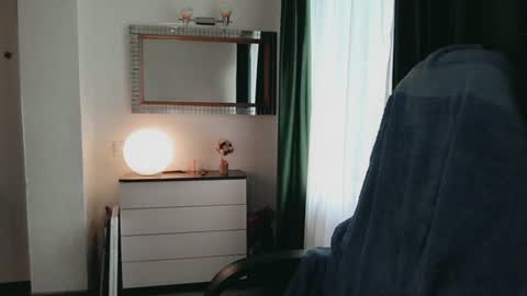 Snapshot of infinity_loveliness chatting on 07-14-26, 10:21 Infinity online show from 07-14-26, 10:21