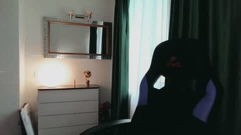 Snapshot of infinity_loveliness chatting on 07-20-26, 10:39 Infinity online show from 07-20-26, 10:39