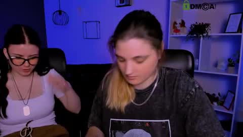 inga_gree online show from 12-21-25, 09:49